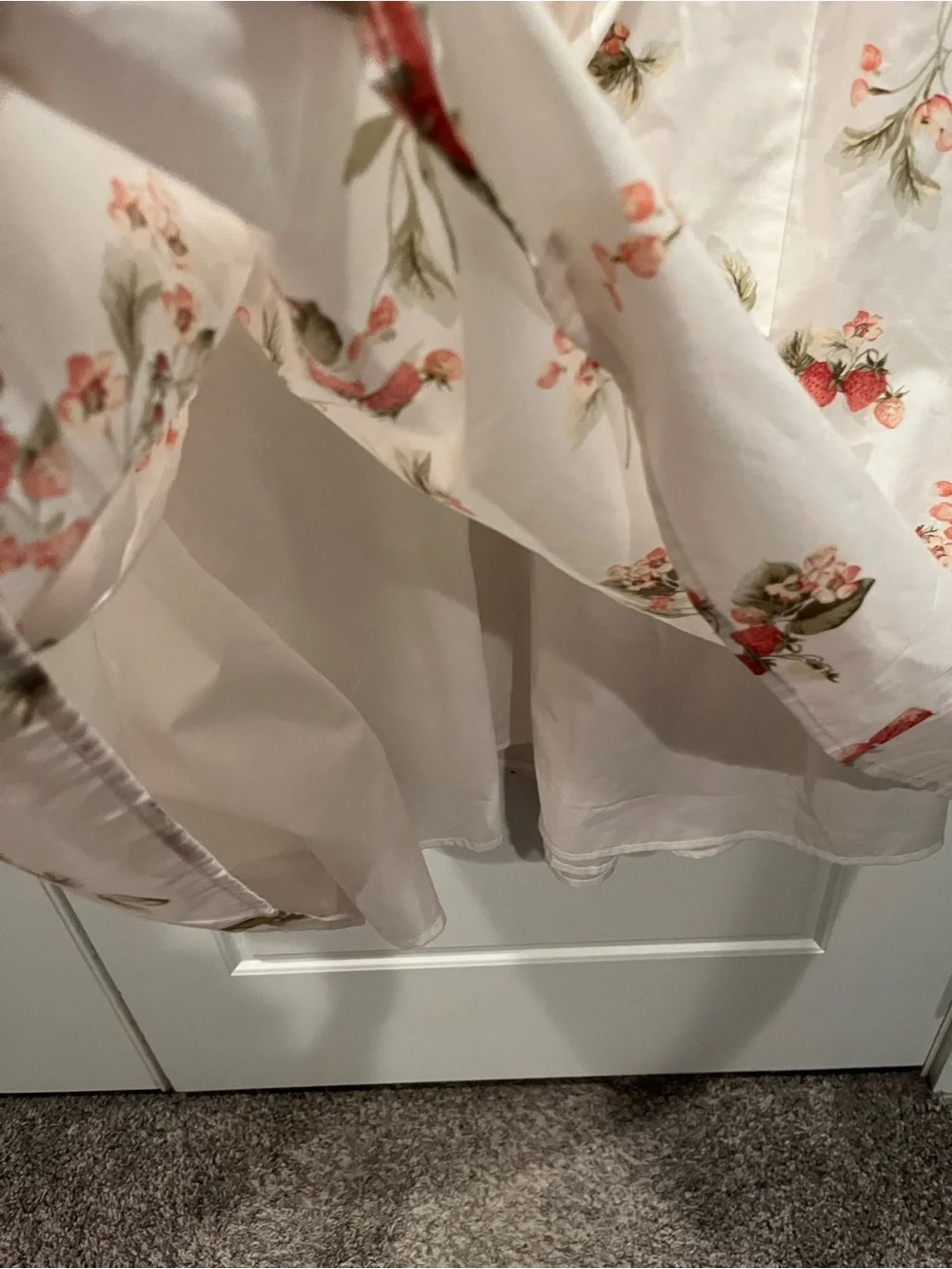 Abercrombie & Fitch White Floral Spaghetti-Strap Sundress with vintage look